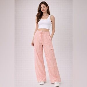 American Eagle Peach Wide Leg Cargo Pants size 000 short